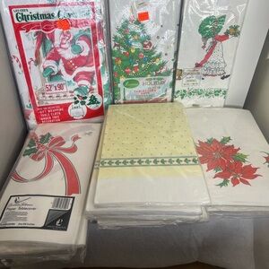Festive Christmas Paper Tablecloths Set of 16